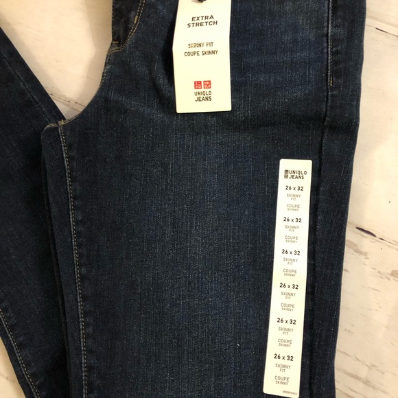 ⭐️ 2/$25 ⭐️ UNIQLO extra stretch skinny fit jeans - Picture 3 of 3
